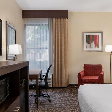 Holiday Inn Express Tallahassee By Ihg Bagian luar foto