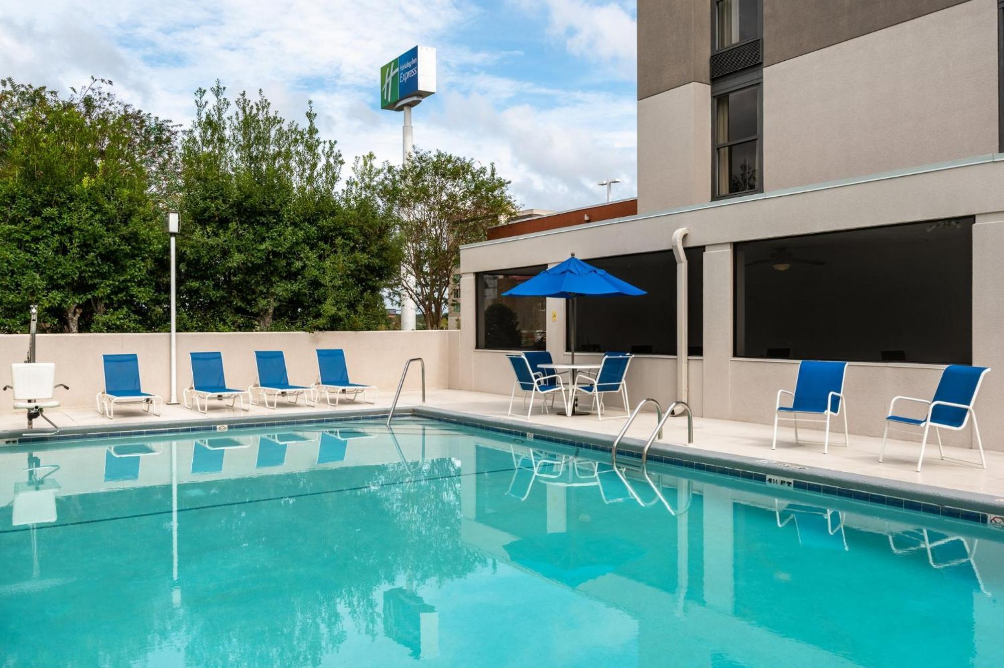 Holiday Inn Express Tallahassee By Ihg Bagian luar foto
