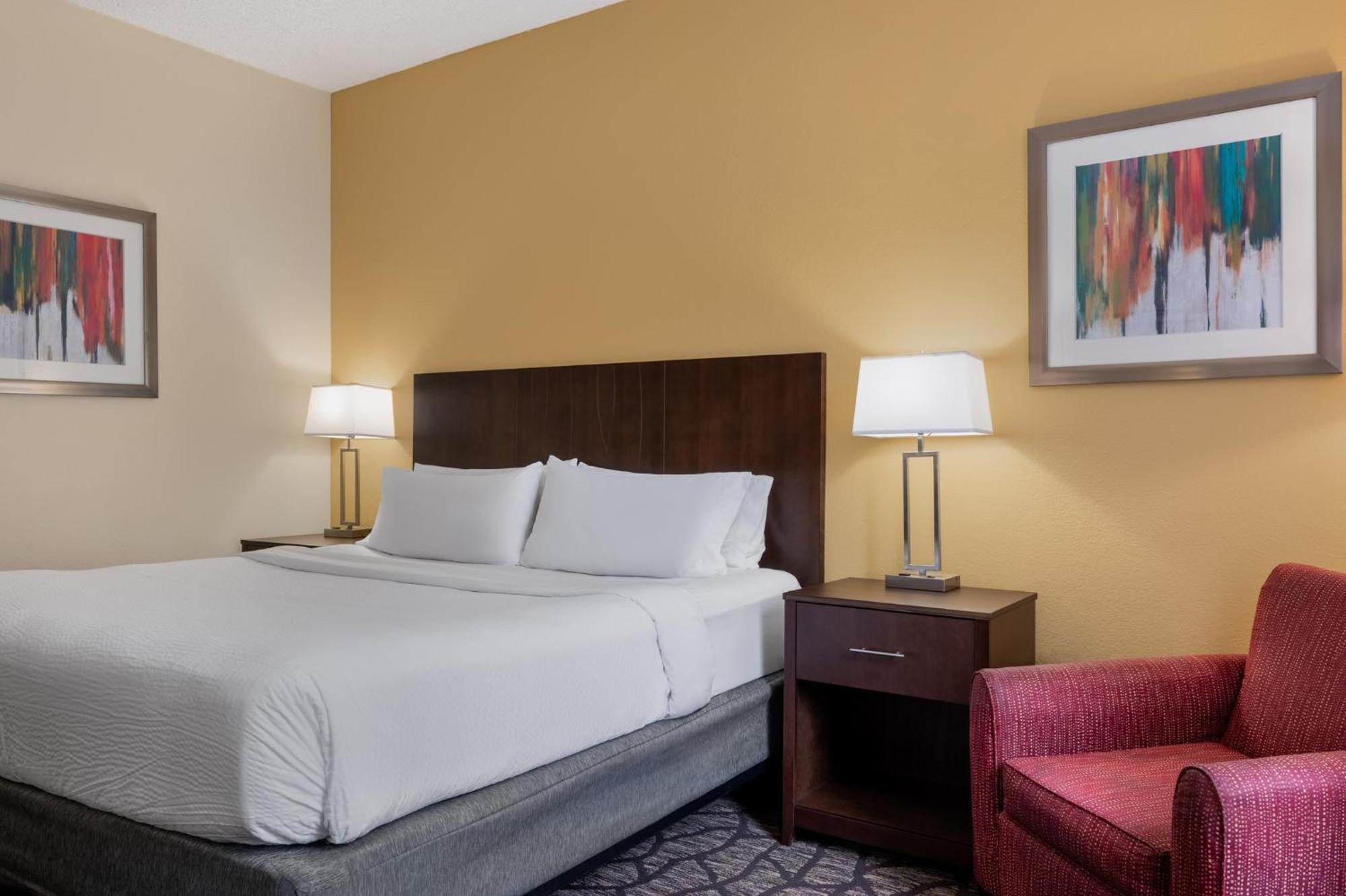Holiday Inn Express Tallahassee By Ihg Bagian luar foto