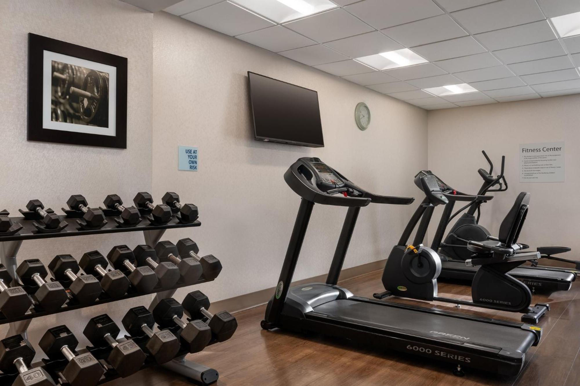 Holiday Inn Express Tallahassee By Ihg Bagian luar foto