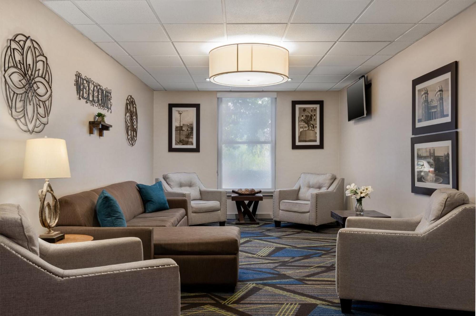 Holiday Inn Express Tallahassee By Ihg Bagian luar foto