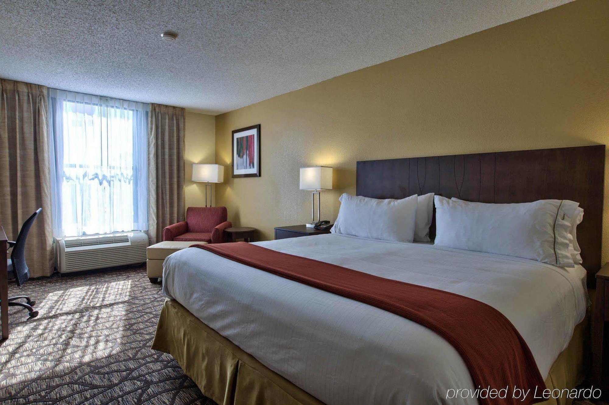 Holiday Inn Express Tallahassee By Ihg Bagian luar foto