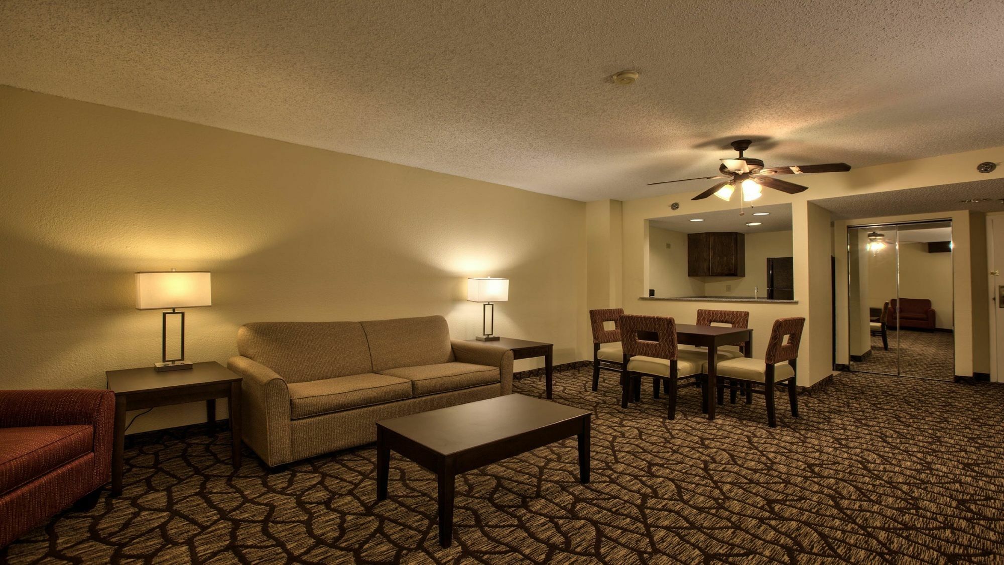 Holiday Inn Express Tallahassee By Ihg Bagian luar foto
