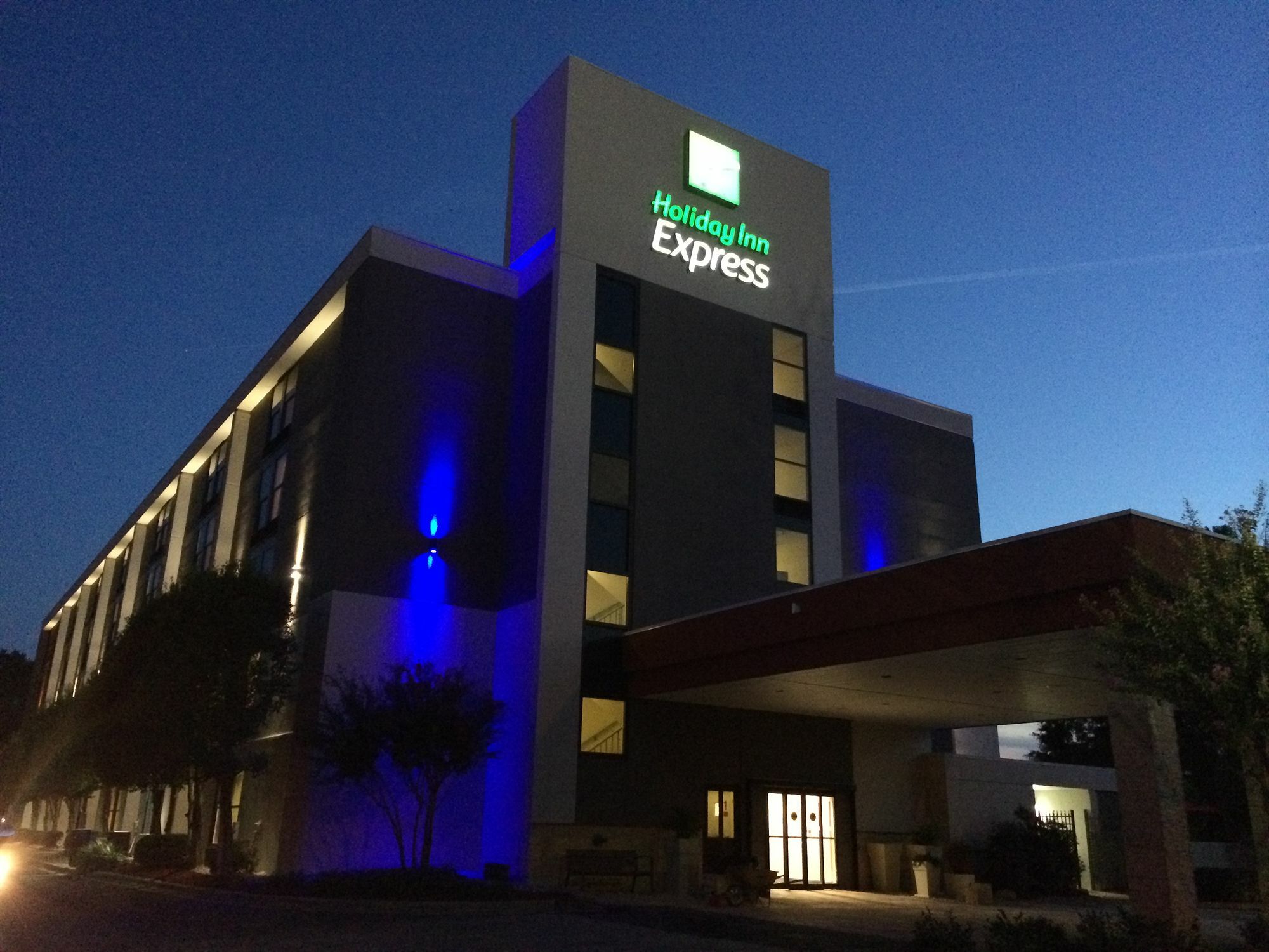 Holiday Inn Express Tallahassee By Ihg Bagian luar foto